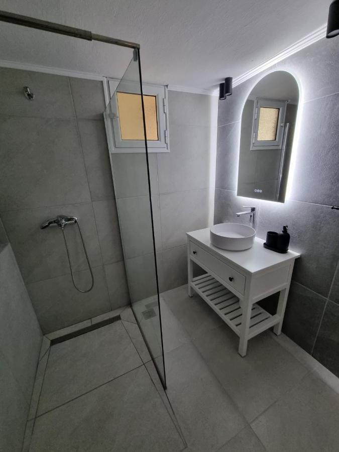 Estrella Rooms Nea Kallikrateia Esterno foto