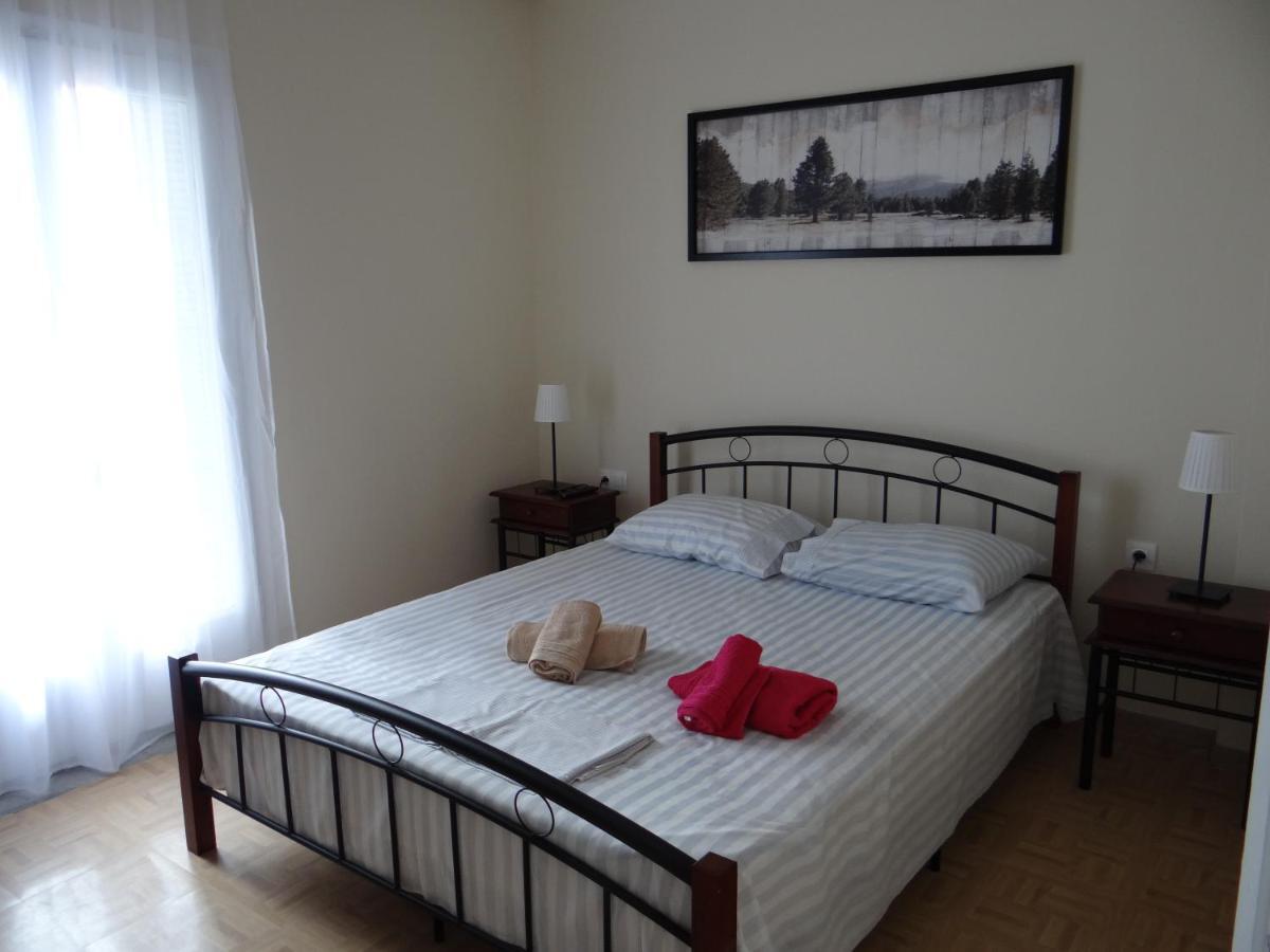 Estrella Rooms Nea Kallikrateia Esterno foto
